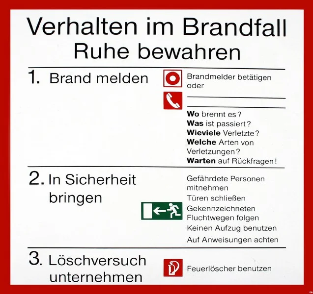 Hinweis auf "Verhalten im Brandfall"